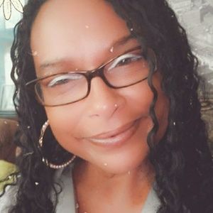 Meet your Posher, Yvonne